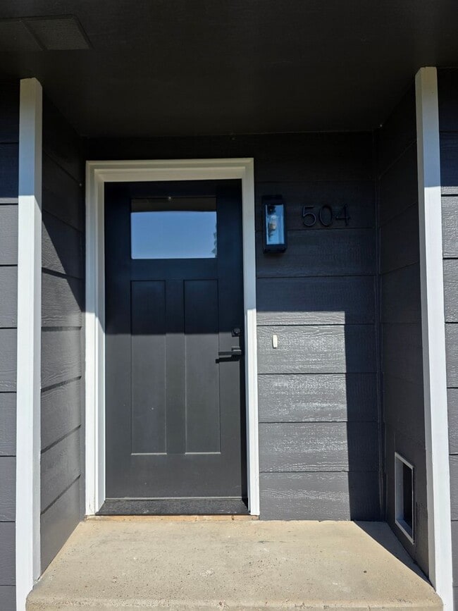 Building Photo - Perfectly remodeled 3BDR/1BA Single-level house in Polson!