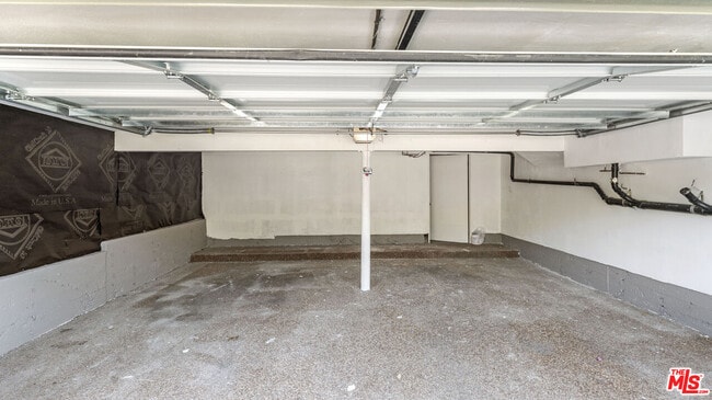 Building Photo - 5304 Baza Ave