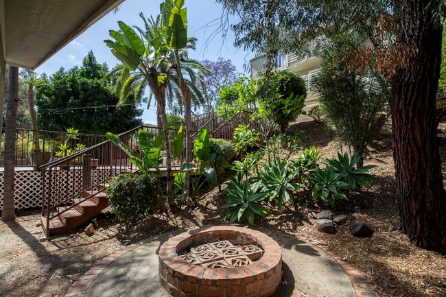 Building Photo - Hillside La Mesa, single family home, 3Bed...