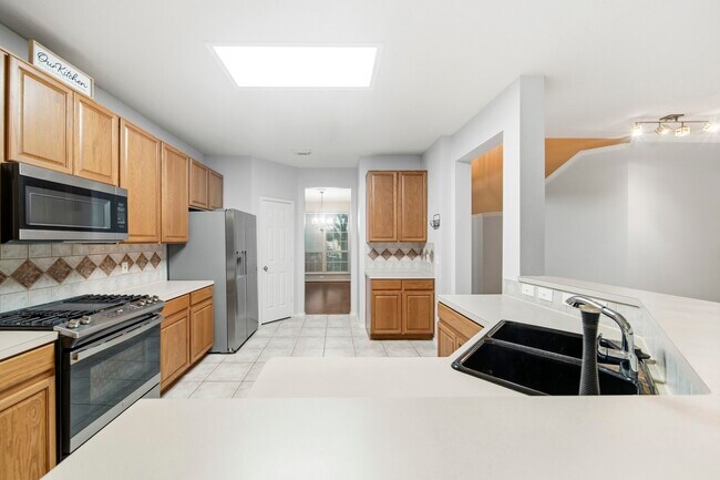 Building Photo - 11814 Berkway Trail