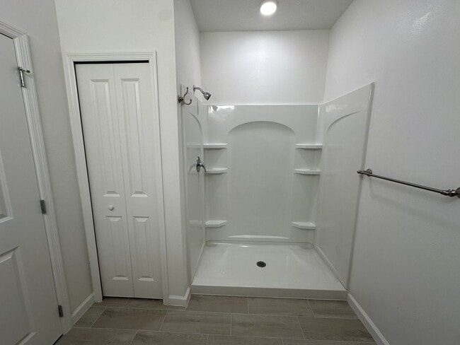 Building Photo - Beautiful 2 Bedroom, 2 Bathroom Apartment in Prime Orlando Location – 1 Month Free!