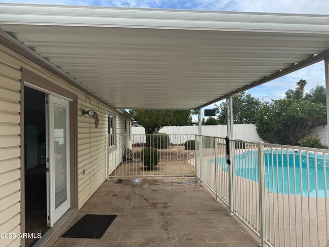 Building Photo - 14225 N 39th Way