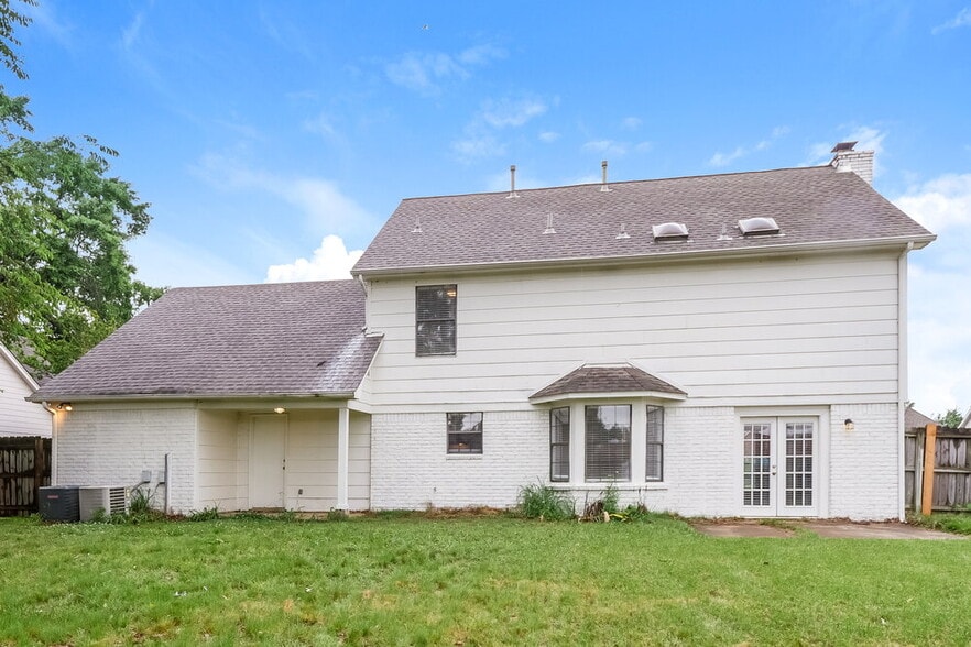Building Photo - 7733 Deerfield Trce