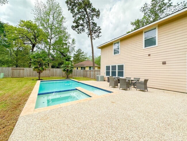 Building Photo - 11 Orion Star Ct