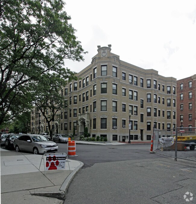 Primary Photo - Levine Hall St. Stephen Street Complex