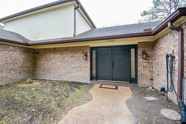 Building Photo - 2103 Winged Foot Dr