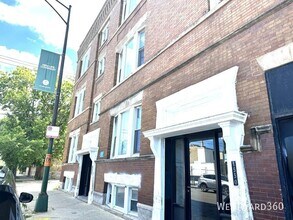 Building Photo - 1546 N Homan-1