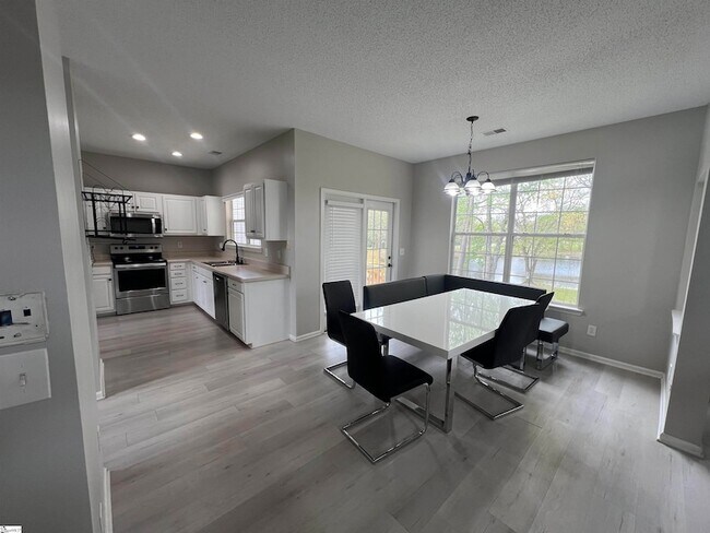 Building Photo - 522 Peach Grove Pl