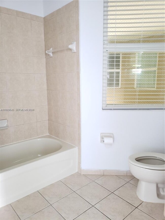 Building Photo - 11202 NW 83rd St