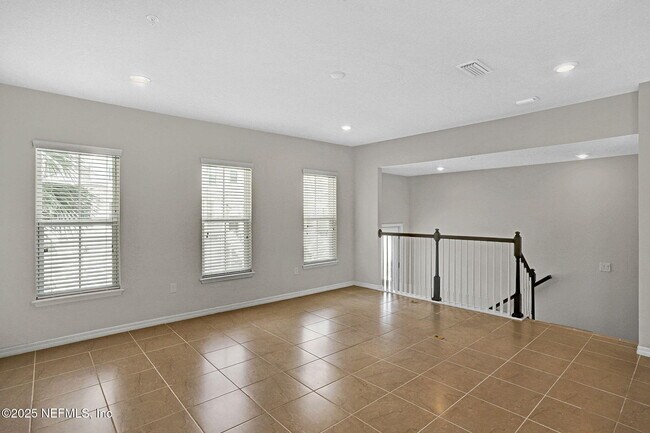 Building Photo - 53 Falling Water Ct
