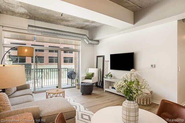 Building Photo - 3670 Woodward Ave