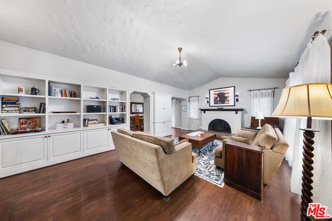 Building Photo - 5918 Canyon Cove