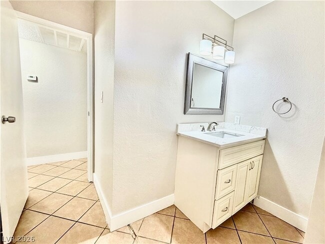 Building Photo - 6144 Rosalita Ave