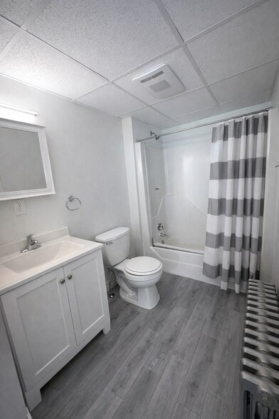 Building Photo - 134 N Walnut St