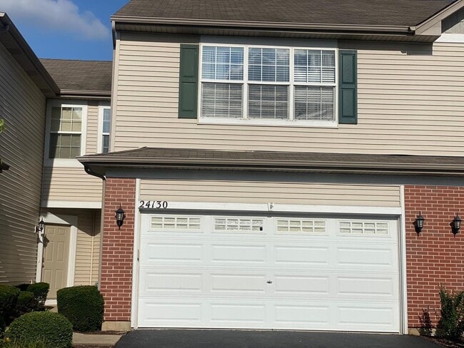 Building Photo - 24130 Walnut Cir