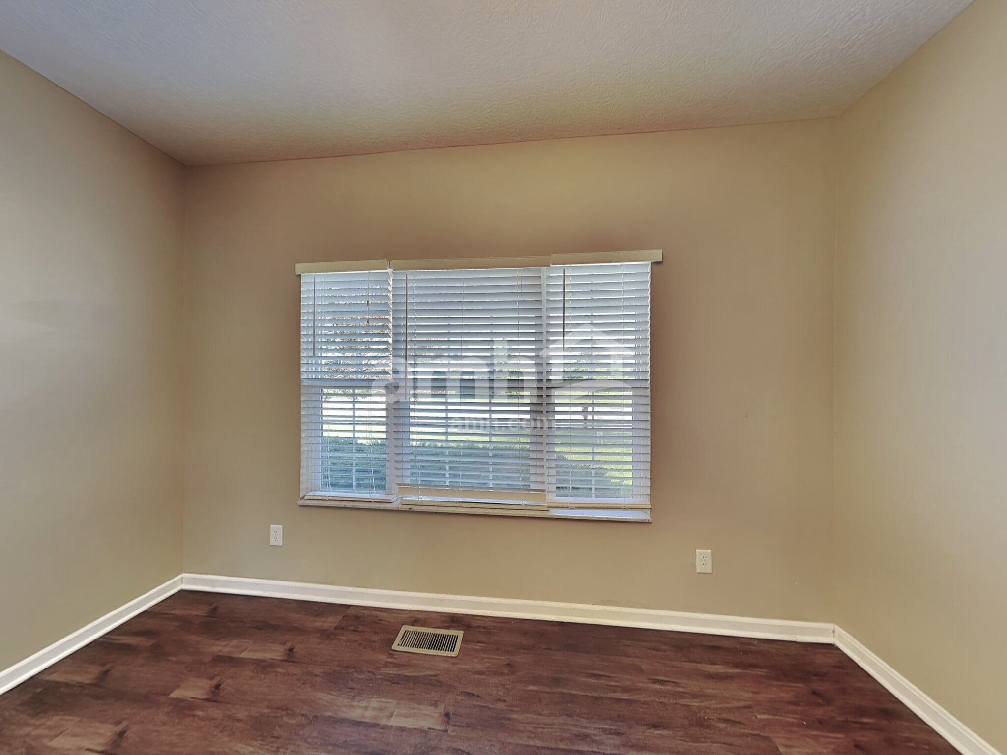 Building Photo - 11225 Santa Barbara Dr