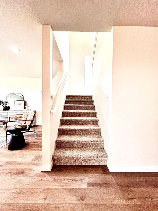 Building Photo - BRAND NEW HOME! 4 Bed/2.5 Bath plus Office and Flex Space Upstairs