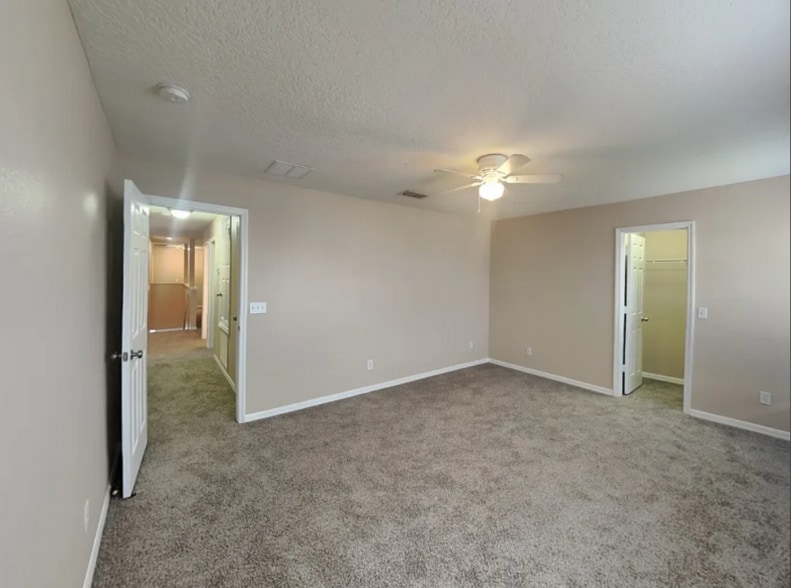 Building Photo - 88 Windrose Dr