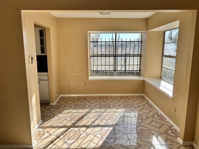 Building Photo - 5107 Ridgeton Dr
