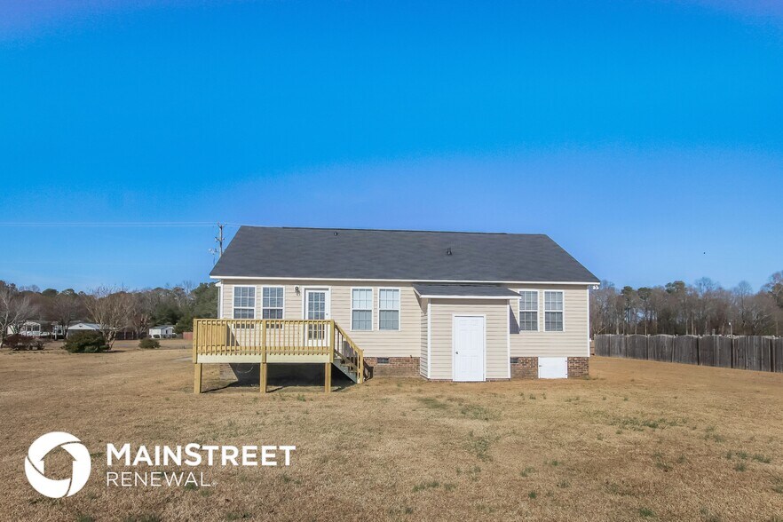 Building Photo - 1779 Crantock Rd