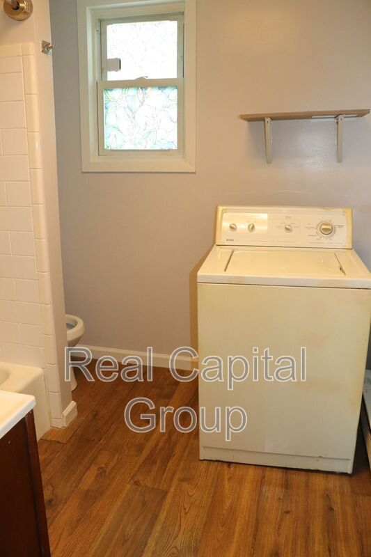 Building Photo - 171 Lancaster St