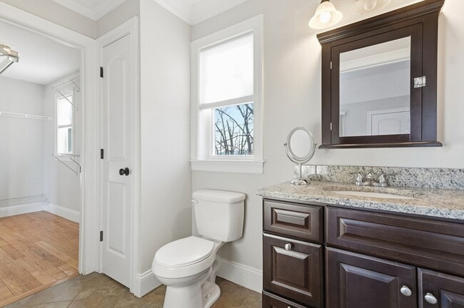 Building Photo - 597 Sea St