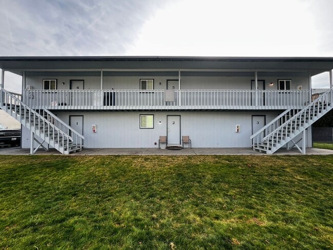 Building Photo - 4212 S 3rd St