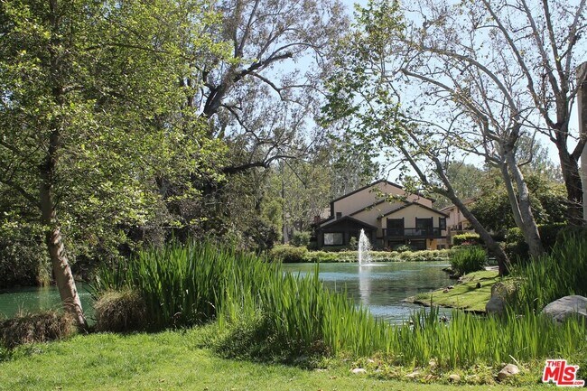 Building Photo - 5218 Raintree Cir