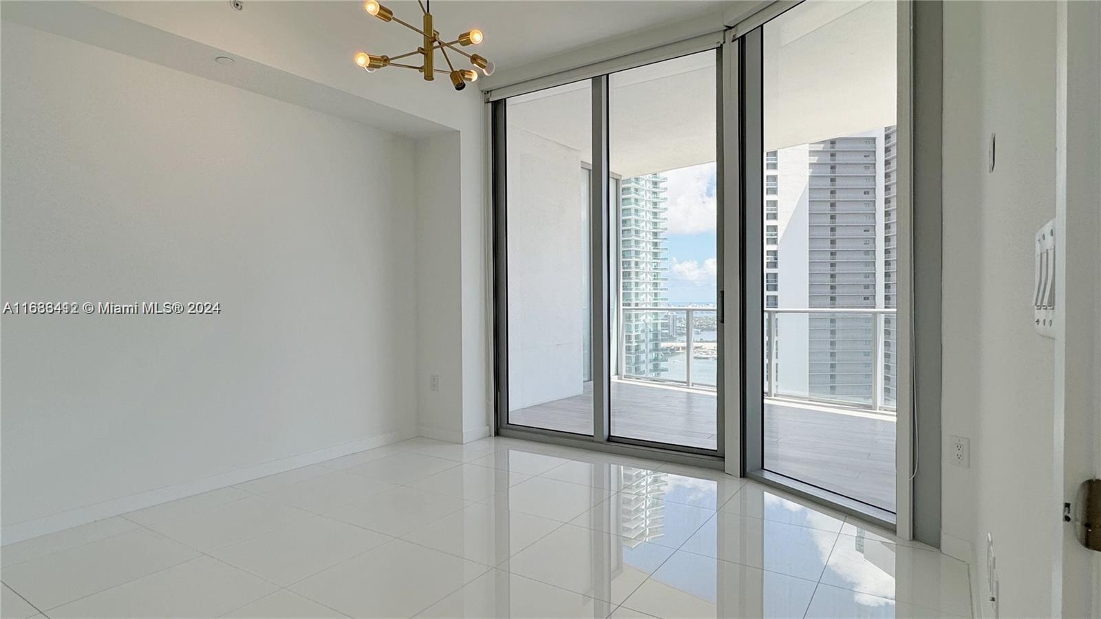 Building Photo - 851 NE 1st Ave