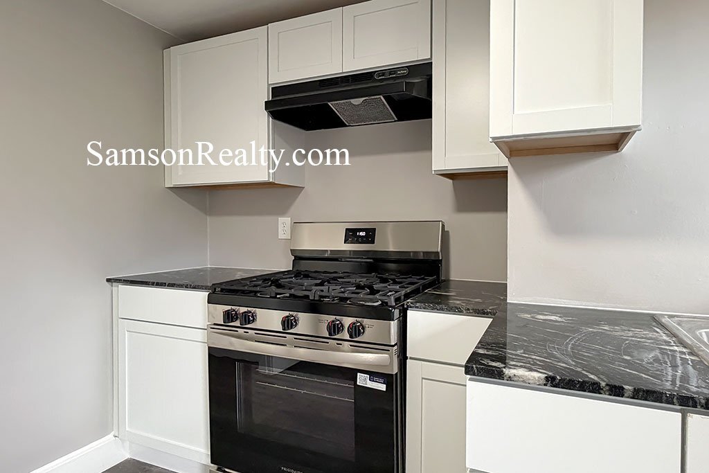 Building Photo - 41 Jenckes St