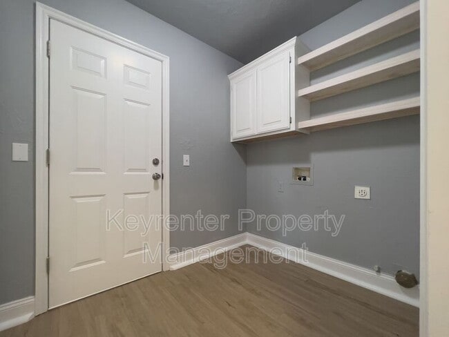 Building Photo - 17300 Zinc Dr