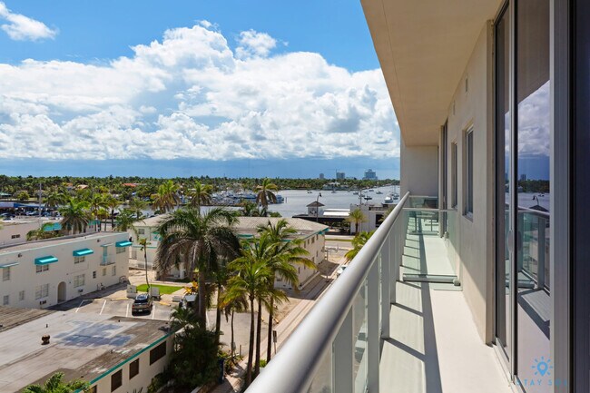 Building Photo - 777 N Ocean Dr