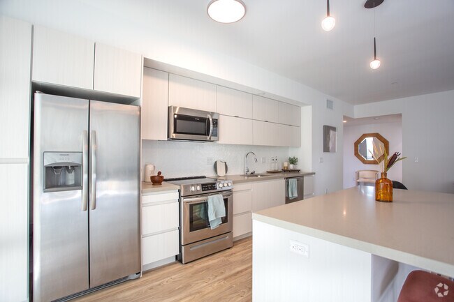 Interior Photo - Audrey