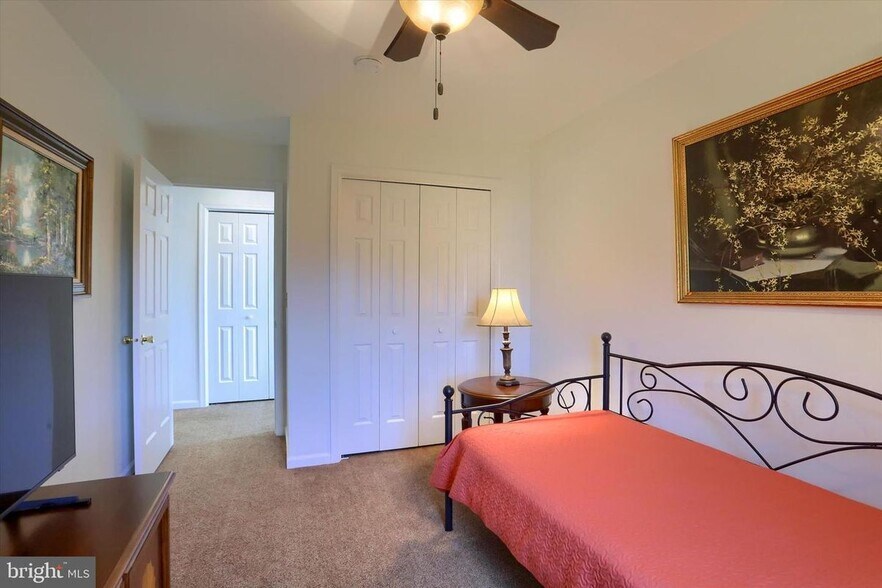 Building Photo - 401 Chambers Ridge