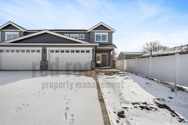 Building Photo - 1228 N Tschirley Rd
