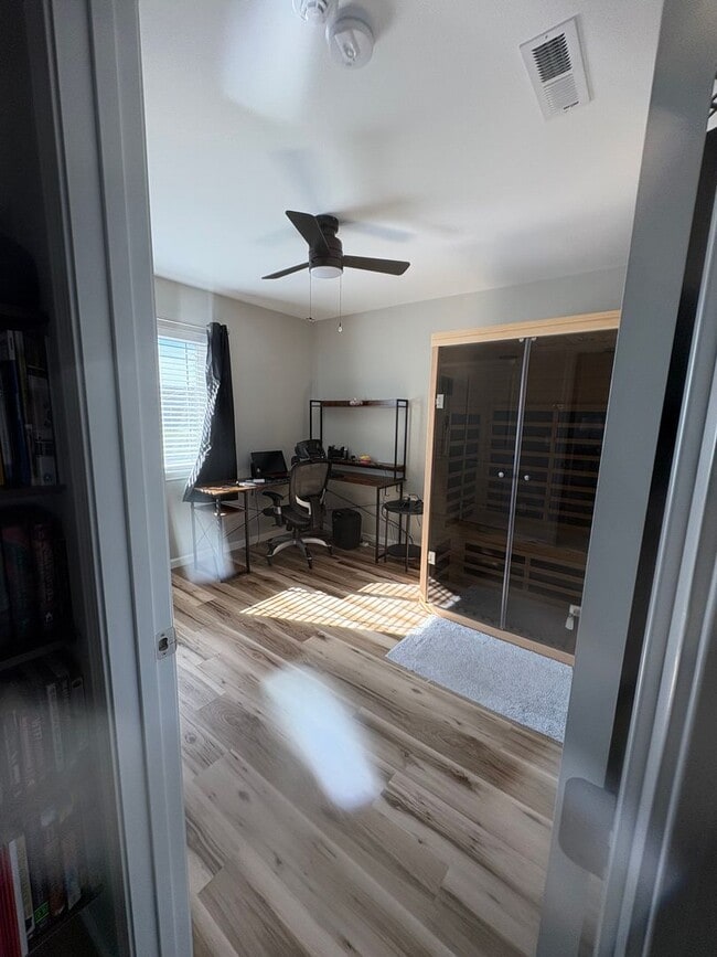 Building Photo - Home for Rent in Quincy