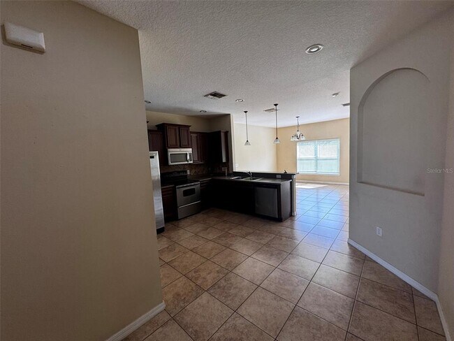 Building Photo - 3903 Skipper Ct
