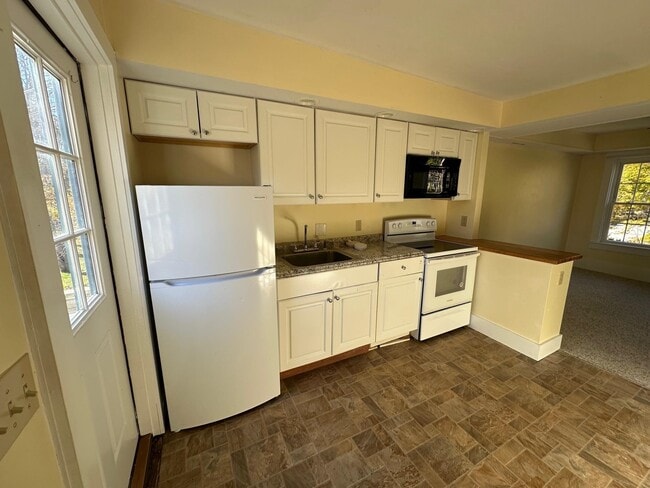 Building Photo - 21 Nelson St