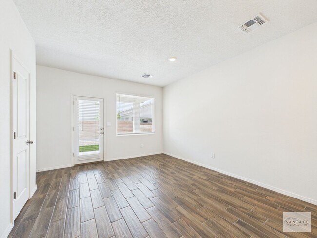 Building Photo - 4207 Via De Ventura