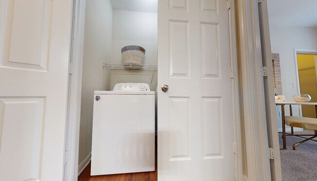 Building Photo - Modern 1 Bed in Cypress — Great Amenities!