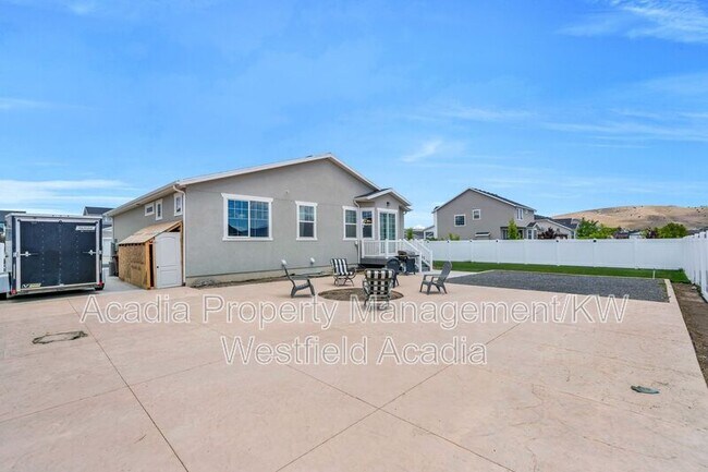 Building Photo - Mcd-1460 E Lowe Peak Dr