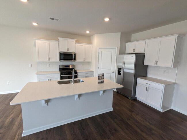 Building Photo - 1767 Odessa Ln