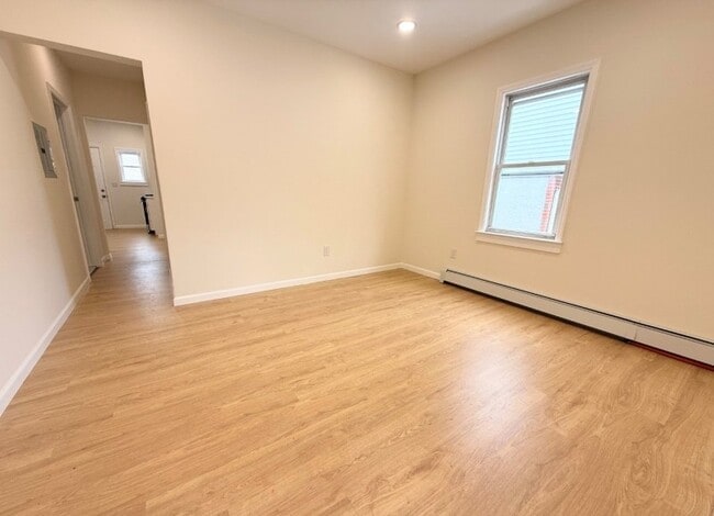 Building Photo - 356 Carnegie Pl