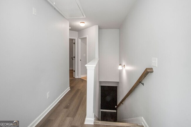 Building Photo - 130 Enon Mill Ln