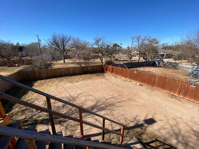 Building Photo - 466 Clinton-Unit 3