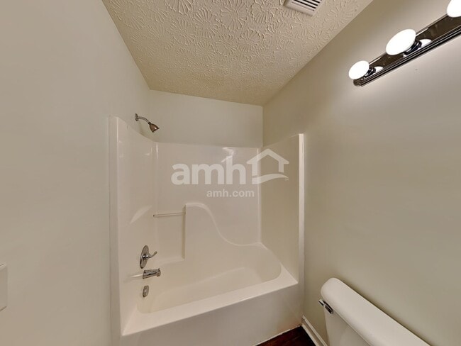 Building Photo - 837 Avalon Dr