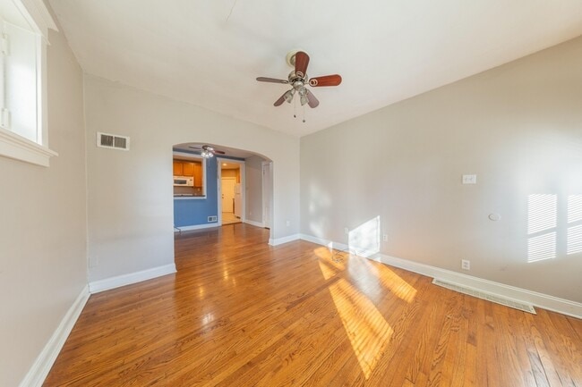 Building Photo - 2009 Maury Ave