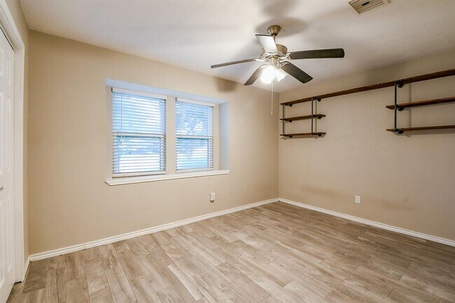 Building Photo - 10506 Sagepark Ln