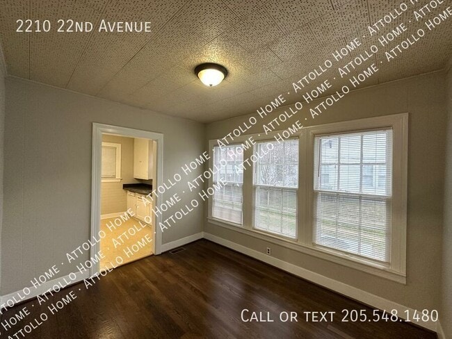 Building Photo - 2210 22nd Ave