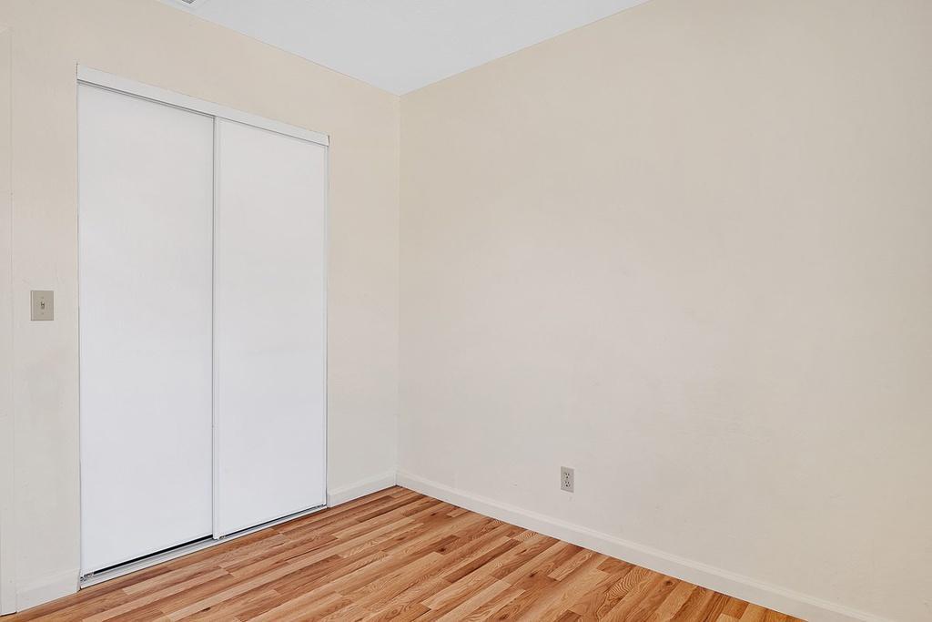 Building Photo - 1285 Boa Vista Dr